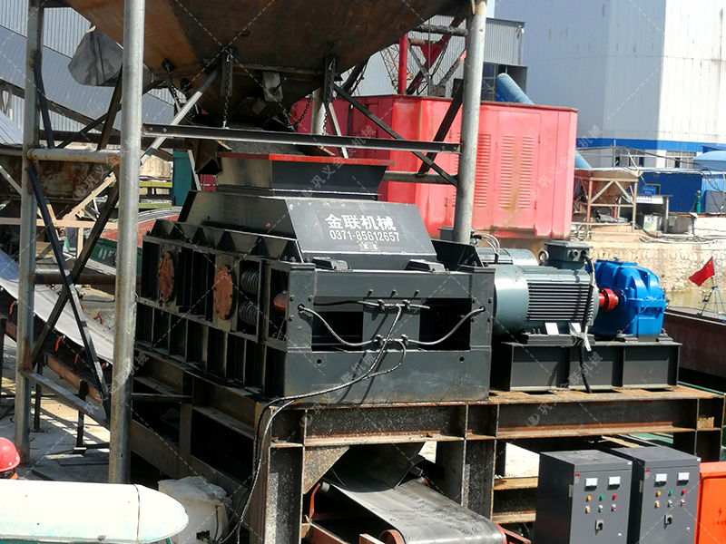 青石和河卵石哪個制砂好？用對輥破碎機怎么樣？